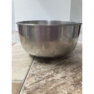 Sunbeam Vintage Stainless Steel Mixing Bowl 9 Inch Made in USA Silver Metal